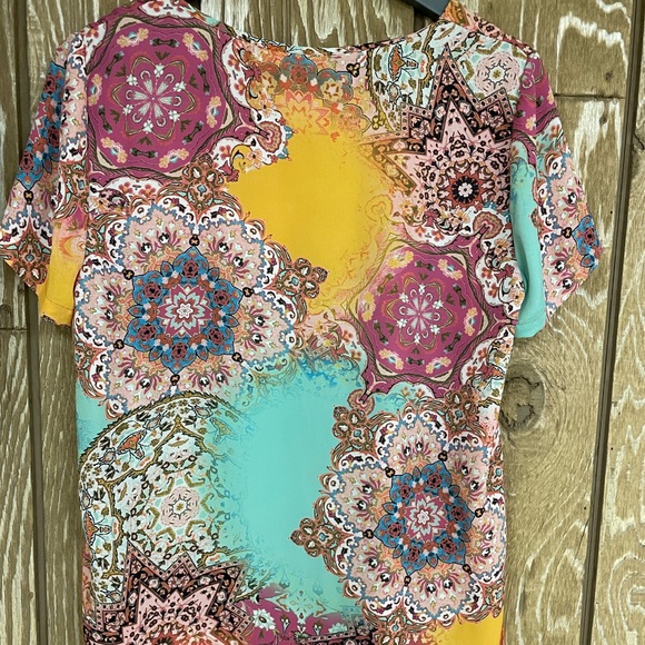 NET Spense Short Sleeve Colorful Top - Picture 4 of 5